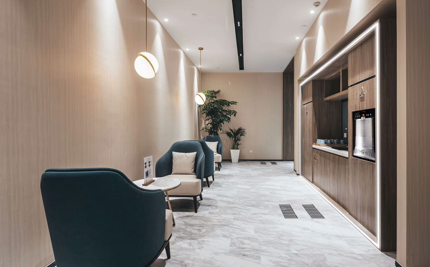 <a href=http://m.tw1o.cn/tags-457.html target=_blank class=infotextkey>办公室装饰设计</a>